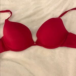 Red bra with diamond(fake) in middle
